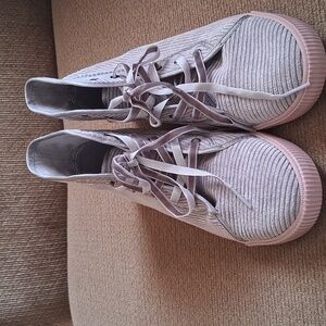 Toms  High-Top Sneakers